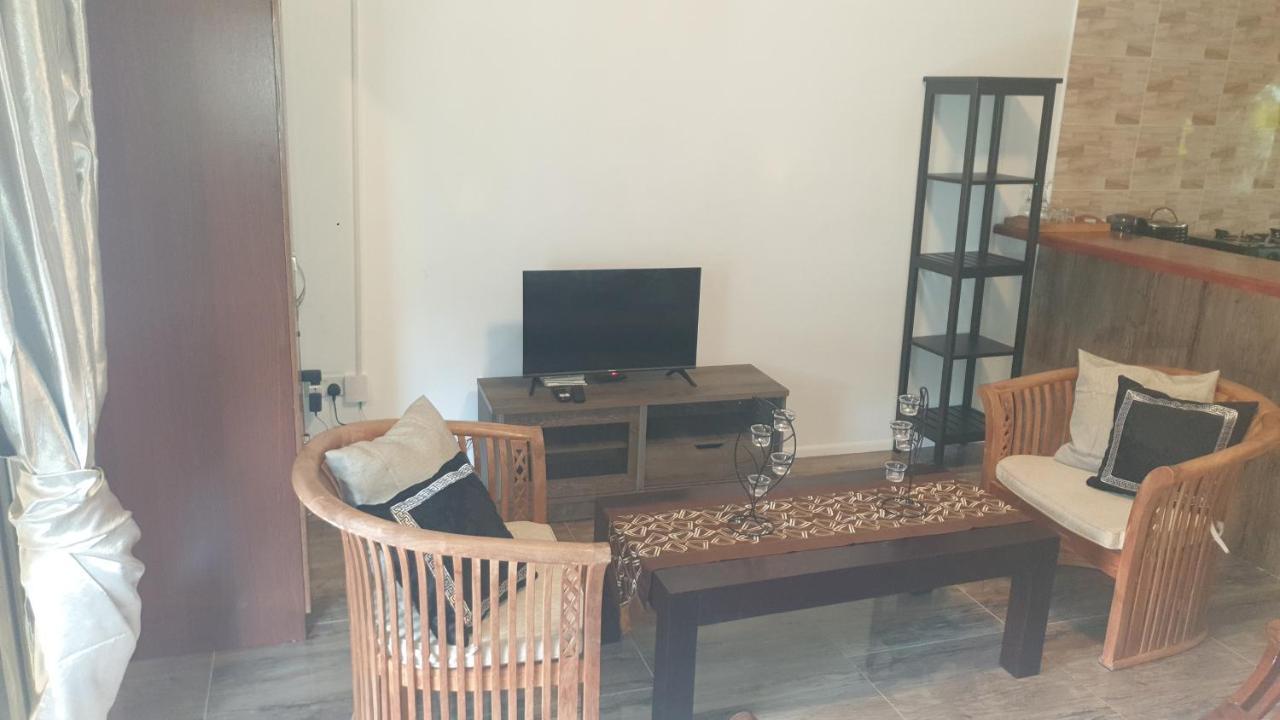 Kai Selfcatering Apartment Диг Екстериор снимка